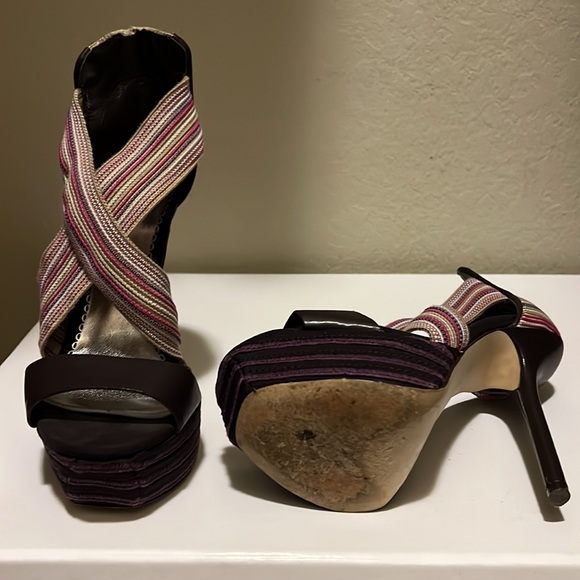 Natasha Bebe stilettos 4 inch heel with 2 inch platform makes walking easy! - Picture 3 of 10